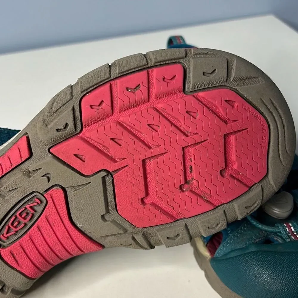 KEEN Newport H2 Waterproof Sandals Kids Sz 3